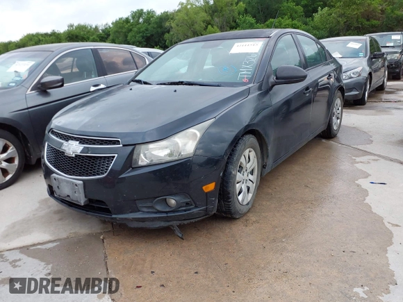 2014 Chevrolet Cruze LS with VIN 1G1PA5SH1E7326487, listed as a IAAI auction lot 42111515 with 126,685 mi miles and . Bid and sale history available at DreamBid. Image 2.