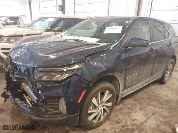 2022 Chevrolet Equinox LT with VIN 3GNAXUEV0NL243028, listed as a IAAI auction lot 41618851 with 21,401 mi miles. Bid and sale history available at carsss.com. Image 2.