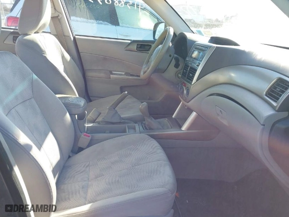 2009 Subaru Forester (Natl) X with VIN JF2SH61629G711616, listed as a IAAI auction lot 41388075 with 211,099 mi miles. Bid and sale history available at carsss.com. Image 5.