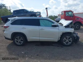 2014 Toyota Highlander XLE with VIN 5TDKKRFH7ES028046, listed as a IAAI auction lot 41792653 with 1 mi miles. Bid and sale history available at carsss.com. Image 13.