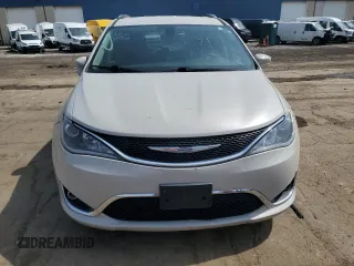 2017 Chrysler Pacifica Touring L Plus with VIN 2C4RC1EG9HR757538, listed as a Copart auction lot 55023885 with 155,608 mi miles and Clean Title. Bid and sale history available at DreamBid. Image 5.