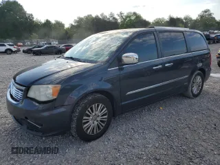 2013 Chrysler Town & Country Limited z VIN 2C4RC1GG1DR802026, wystawiony jako Copart lot #57834355 z przebiegiem 153 709 mil mil oraz Szkoda całkowita • Salvage title. Historia ofert i sprzedaży dostępna na DreamBid. Obrazek 1.