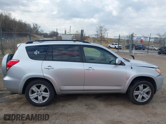 2006 Toyota RAV4 Sport with VIN JTMZD32V766017373, listed as a IAAI auction lot 41891509 with 105,688 mi miles. Bid and sale history available at carsss.com. Image 13.