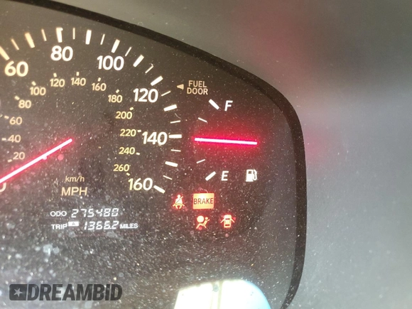 2002 Lexus LS 430 z VIN JTHBN30F620077425, wystawiony jako Copart lot #54665525 z przebiegiem 275 480 mil mil oraz Szkoda całkowita • Salvage title. Historia ofert i sprzedaży dostępna na DreamBid. Obrazek 9.