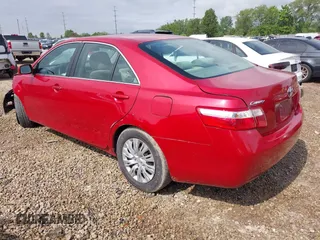 2007 Toyota Camry CE z VIN 4T1BE46K17U047708, wystawiony jako IAAI lot #42377168 z przebiegiem 177 695 mil mil oraz . Historia ofert i sprzedaży dostępna na DreamBid. Obrazek 3.