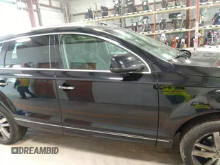 2014 Audi Q7 Premium Plus z VIN WA1LMAFE3ED013667, wystawiony jako IAAI lot #40940362 z przebiegiem 111 599 mil mil oraz . Historia ofert i sprzedaży dostępna na DreamBid. Obrazek 13.