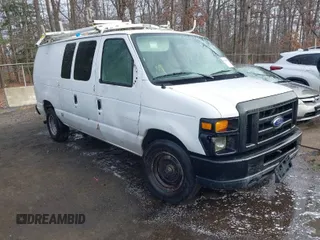 2011 Ford Econoline Cargo Commercial z VIN 1FTNE2EL6BDA76582, wystawiony jako IAAI lot #41088478 z przebiegiem 105 002 mil mil oraz . Historia ofert i sprzedaży dostępna na DreamBid. Obrazek 1.