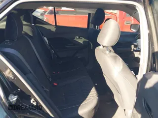2022 Nissan Kicks S z VIN 3N1CP5BV8NL515288, wystawiony jako IAAI lot #41691806 z przebiegiem 66 626 mil mil oraz . Historia ofert i sprzedaży dostępna na DreamBid. Obrazek 8.