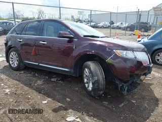 2011 Lincoln MKX z VIN 2LMDJ8JK0BBJ22324, wystawiony jako IAAI lot #42085228 z przebiegiem 140 698 mil mil oraz . Historia ofert i sprzedaży dostępna na DreamBid. Obrazek 1.