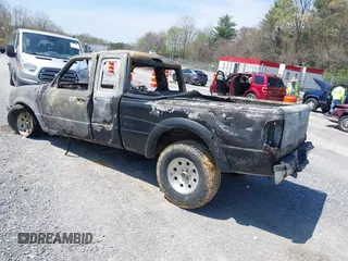2003 Ford Ranger XL Fleet with VIN 1FTZR45E03TA11205, listed as a IAAI auction lot 42033145 with Not Provided miles and . Bid and sale history available at carsss.com. Image 3.