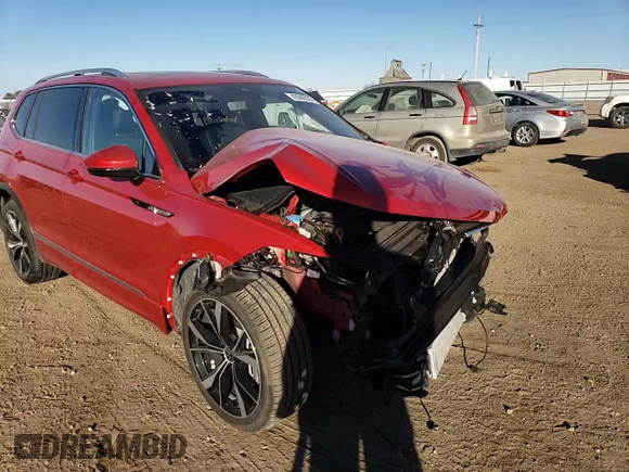 2024 Volkswagen Tiguan SEL R-Line with VIN 3VV4B7AX7RM066394, listed as a Copart auction lot 42980035 with Not provided miles and Salvage title. Bid and sale history available at DreamBid. Image 12.