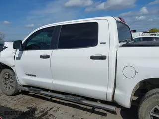 2016 Toyota Tundra 4WD Truck SR5 with VIN 5TFDY5F15GX493635, listed as a IAAI auction lot 41839945 with 285,454 mi miles. Bid and sale history available at carsss.com. Image 14.