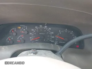2001 Ford Excursion Limited с VIN 1FMNU43S11EB30853, выставлен на аукционе IAAI как лот 40811430 с пробегом 160 527 миль миль и . История ставок и продаж доступна на DreamBid. Изображение 7.