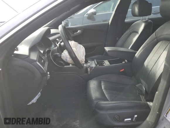 2017 Audi A7 z VIN WAU22BFC2HN025865, wystawiony jako Copart lot #86629704 z przebiegiem 57 434 mil mil oraz Szkoda całkowita • Salvage title. Historia ofert i sprzedaży dostępna na DreamBid. Obrazek 7.