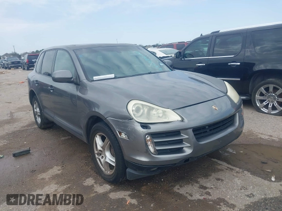 2010 Porsche Cayenne z VIN WP1AA2AP4ALA11946, wystawiony jako IAAI lot #41541830 z przebiegiem 229 331 mil mil oraz . Historia ofert i sprzedaży dostępna na DreamBid. Obrazek 1.