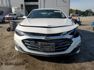2020 Chevrolet Malibu LT with VIN 1G1ZD5ST5LF124226, listed as a Copart auction lot 53532545 with 104,761 mi miles and Salvage Title. Bid and sale history available at DreamBid. Image 5.