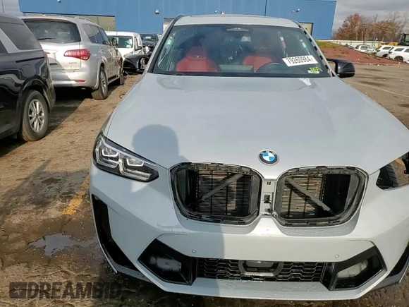 2022 BMW X3 M z VIN 5YM13EC09N9K01524, wystawiony jako Copart lot #79260984 z przebiegiem 38 501 mil mil oraz Tytuł czysty. Historia ofert i sprzedaży dostępna na DreamBid. Obrazek 15.