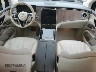 2023 Mercedes-Benz EQS 450 z VIN 4JGDM2EB1PA006658, wystawiony jako Copart lot #54895365 z przebiegiem 20 958 mil mil oraz Szkoda całkowita • Salvage title. Historia ofert i sprzedaży dostępna na DreamBid. Obrazek 8.