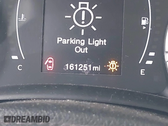 2018 Jeep Renegade Latitude with VIN ZACCJBBBXJPH41286, listed as a IAAI auction lot 41844070 with 161,251 mi miles and . Bid and sale history available at carsss.com. Image 16.