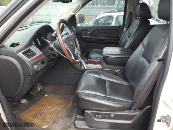 2008 Cadillac Escalade EXT with VIN 3GYFK62828G134990, listed as a Copart auction lot 79930314 with 241,757 mi miles and Clean Title. Bid and sale history available at carsss.com. Image 7.