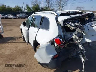 2019 Jeep Cherokee Limited with VIN 1C4PJLDB4KD172228, listed as a IAAI auction lot 41836761 with 153,382 mi miles. Bid and sale history available at carsss.com. Image 6.