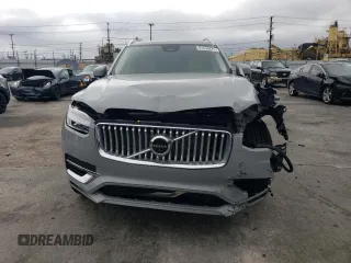 2025 Volvo XC90 with VIN YV4H60PE2S1314925, listed as a Copart auction lot 51448875 with 2,537 mi miles and Salvage Title. Bid and sale history available at DreamBid. Image 5.
