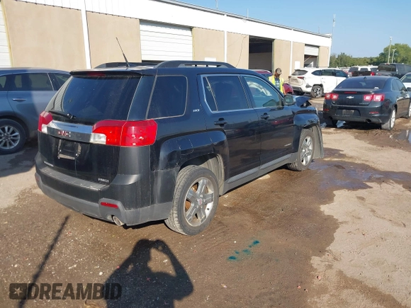 2012 GMC Terrain SLT-1 with VIN 2GKFLVE53C6151515, listed as a IAAI auction lot 40553423 with 151,365 mi miles. Bid and sale history available at carsss.com. Image 4.