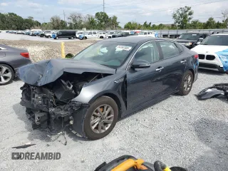 2020 Kia Optima LX z VIN 5XXGT4L39LG384382, wystawiony jako Copart lot #54262305 z przebiegiem 93 661 mil mil oraz Nie do naprawy • Non repairable. Historia ofert i sprzedaży dostępna na DreamBid. Obrazek 1.