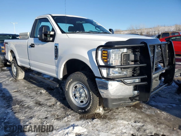 2018 Ford F-250 XLT with VIN 1FTBF2B69JEC40558, listed as a Copart auction lot 41728065 with 56,991 mi miles and Clean title. Bid and sale history available at DreamBid. Image 4.