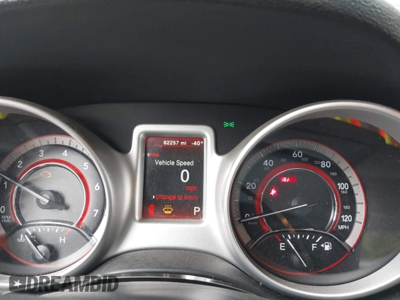 2018 Dodge Journey SE with VIN 3C4PDCABXJT496661, listed as a IAAI auction lot 41908124 with 82,257 mi miles. Bid and sale history available at carsss.com. Image 7.