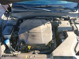 2017 Kia Cadenza Premium with VIN KNALC4J12H5039445, listed as a IAAI auction lot 41586814 with 92,816 mi miles. Bid and sale history available at carsss.com. Image 10.