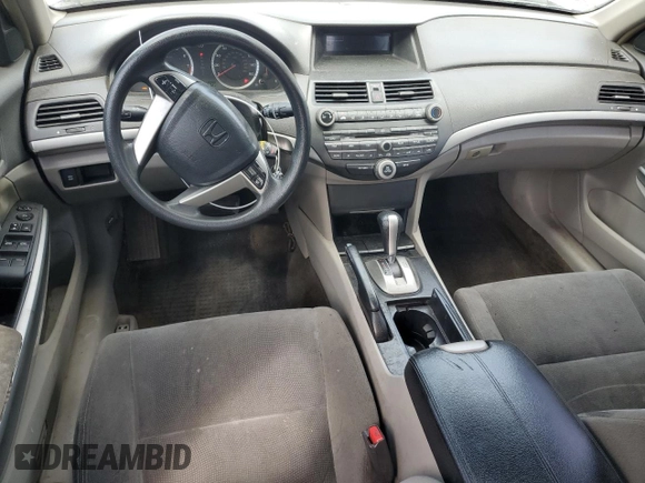 2009 Honda Accord EX z VIN 1HGCP26749A066973, wystawiony jako Copart lot #56733045 z przebiegiem 262 048 mil mil oraz Szkoda całkowita • Salvage title. Historia ofert i sprzedaży dostępna na DreamBid. Obrazek 8.