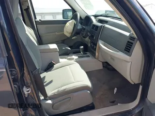 2008 Jeep Liberty Sport with VIN 1J8GN28K08W131786, listed as a IAAI auction lot 41891499 with 192,530 mi miles. Bid and sale history available at carsss.com. Image 5.