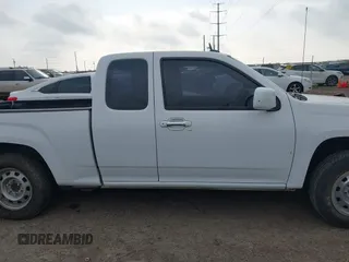 2012 Chevrolet Colorado Work Truck z VIN 1GCESBF90C8125314, wystawiony jako IAAI lot #42125523 z przebiegiem Nie podano mil oraz . Historia ofert i sprzedaży dostępna na DreamBid. Obrazek 13.
