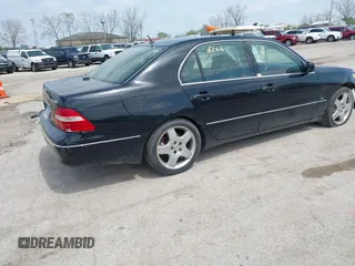 2004 Lexus LS 430 with VIN JTHBN36F740124200, listed as a IAAI auction lot 42146256 with 256,986 mi miles. Bid and sale history available at carsss.com. Image 4.