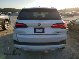2025 BMW X5 sDrive40i with VIN 5UX13EU08S9W29831, listed as a Copart auction lot 43263975 with 21,624 mi miles and Clean Title. Bid and sale history available at carsss.com. Image 6.