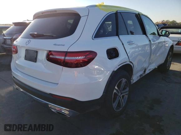2019 Mercedes-Benz GLC with VIN WDC0G4KB7KV171233, listed as a Copart auction lot 63649642 with 20,838 mi miles. Bid and sale history available at carsss.com. Image 4.