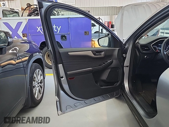 2022 Ford Escape SE с VIN 1FMCU9G66NUB40825, выставлен на аукционе IAAI как лот 42733892 с пробегом 35 913 миль миль и . История ставок и продаж доступна на DreamBid. Изображение 39.