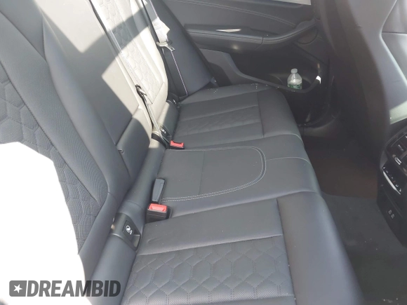 2021 BMW X3 M с VIN 5YMTS0C05M9H17198, выставлен на аукционе IAAI как лот 42083934 с пробегом 50 749 миль миль и . История ставок и продаж доступна на DreamBid. Изображение 8.