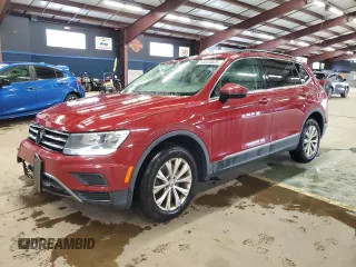 2018 Volkswagen Tiguan SEL z VIN 3VV3B7AX9JM062864, wystawiony jako Copart lot #52034625 z przebiegiem 180 592 mil mil oraz Szkoda całkowita • Salvage title. Historia ofert i sprzedaży dostępna na DreamBid. Obrazek 1.