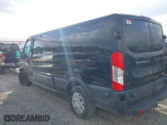 2018 Ford Transit Passenger XL z VIN 1FBZX2YM5JKA57441, wystawiony jako IAAI lot #41257346 z przebiegiem 71 702 mil mil oraz . Historia ofert i sprzedaży dostępna na DreamBid. Obrazek 3.