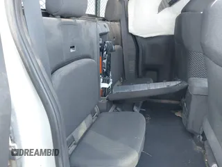 2019 Nissan Frontier SV z VIN 1N6AD0CW9KN737810, wystawiony jako IAAI lot #42068443 z przebiegiem 44 755 mil mil oraz . Historia ofert i sprzedaży dostępna na DreamBid. Obrazek 8.