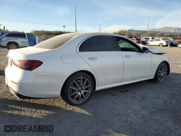 2021 Mercedes-Benz E-Class E 450 with VIN W1KZF5KB7MA935054, listed as a Copart auction lot 86288904 with 30,275 mi miles and Salvage Title. Bid and sale history available at carsss.com. Image 3.