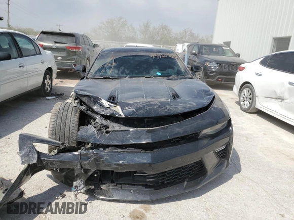 2016 Chevrolet Camaro 2SS z VIN 1G1FH1R74G0118399, wystawiony jako Copart lot #53320365 z przebiegiem 64 551 mil mil oraz Szkody całkowita. Historia ofert i sprzedaży dostępna na DreamBid. Obrazek 5.