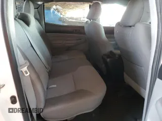 2015 Toyota Tacoma PreRunner z VIN 3TMJU4GNXFM175959, wystawiony jako Copart lot #57895825 z przebiegiem 157 955 mil mil oraz Szkoda całkowita • Salvage title. Historia ofert i sprzedaży dostępna na DreamBid. Obrazek 10.