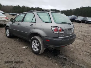 2001 Lexus RX 300 with VIN JTJGF10U010108610, listed as a Copart auction lot 34088262 with 0 mi miles and Salvage Title. Bid and sale history available at carsss.com. Image 3.