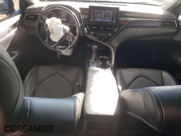 2022 Toyota Camry SE with VIN 4T1T11AK9NU016306, listed as a Copart auction lot 44449885 with 42,101 mi miles and Salvage Title. Bid and sale history available at DreamBid. Image 8.