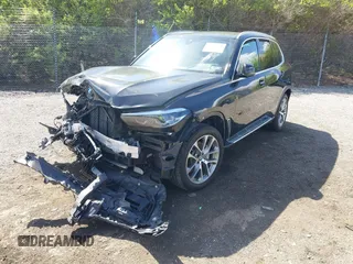 2020 BMW X5 xDrive40i with VIN 5UXCR6C03L9B42670, listed as a IAAI auction lot 41977126 with Not provided miles and . Bid and sale history available at DreamBid. Image 18.