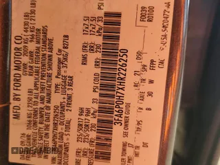 2017 Ford Fusion SE z VIN 3FA6P0H7XHR226250, wystawiony jako Copart lot #52697895 z przebiegiem 140 860 mil mil oraz Szkoda całkowita • Salvage title. Historia ofert i sprzedaży dostępna na DreamBid. Obrazek 13.