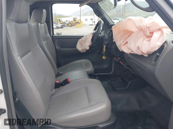 2006 Ford Ranger XL z VIN 1FTYR10U76PA41520, wystawiony jako IAAI lot #41902021 z przebiegiem 129 929 mil mil oraz . Historia ofert i sprzedaży dostępna na DreamBid. Obrazek 5.